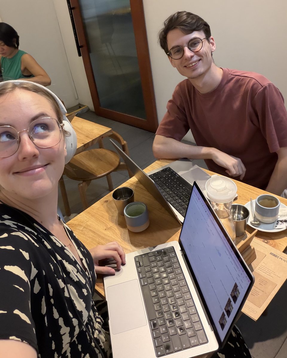 Audrey and Yoann working at a café.